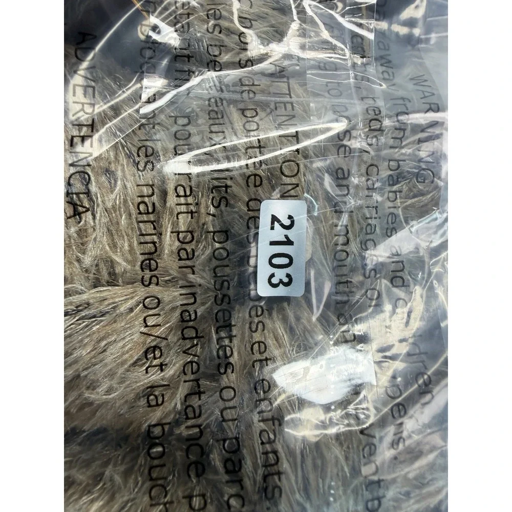 Peluche Marks & Kattens Eyelash Fur Yarn 100% Polyester 2 Color Browns Lot Of 9